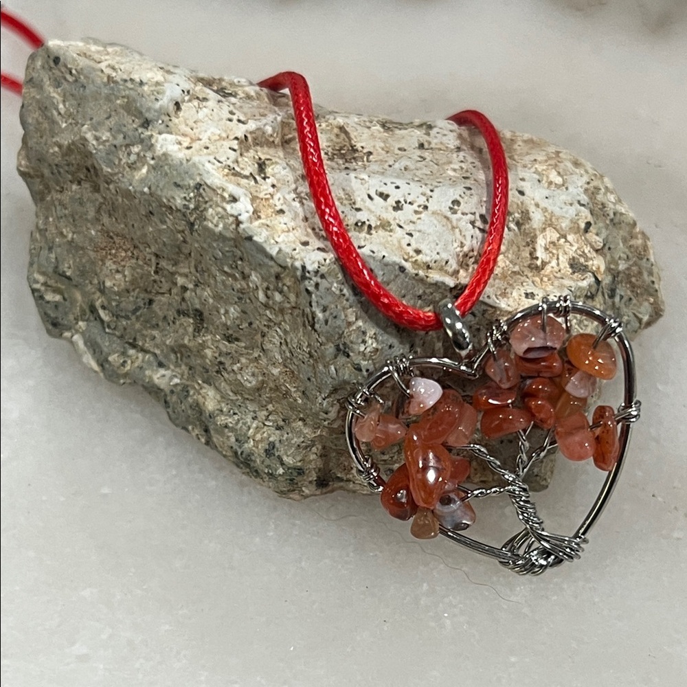 Heart-Shaped Carnelian Agate Gemstone Pendant Necklace